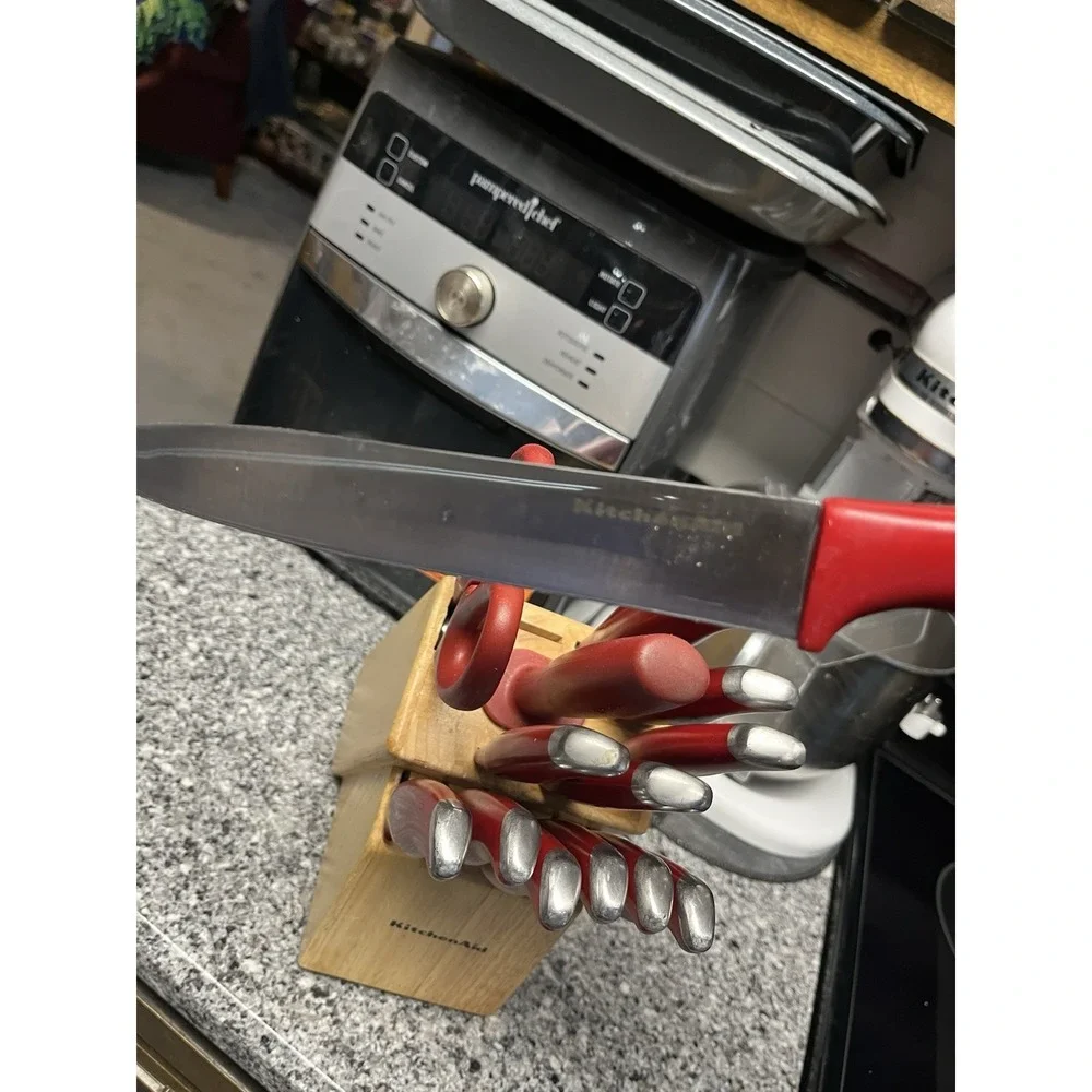 Kitchen Aid 14 Piece Knife Set Red handle ‎ & Block Set-Read Description